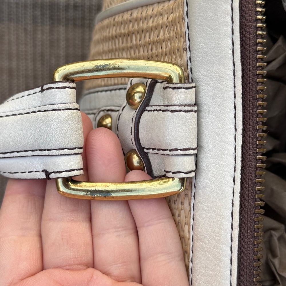 Banana Republic Tan and Cream Tote - Picture 7 of 10